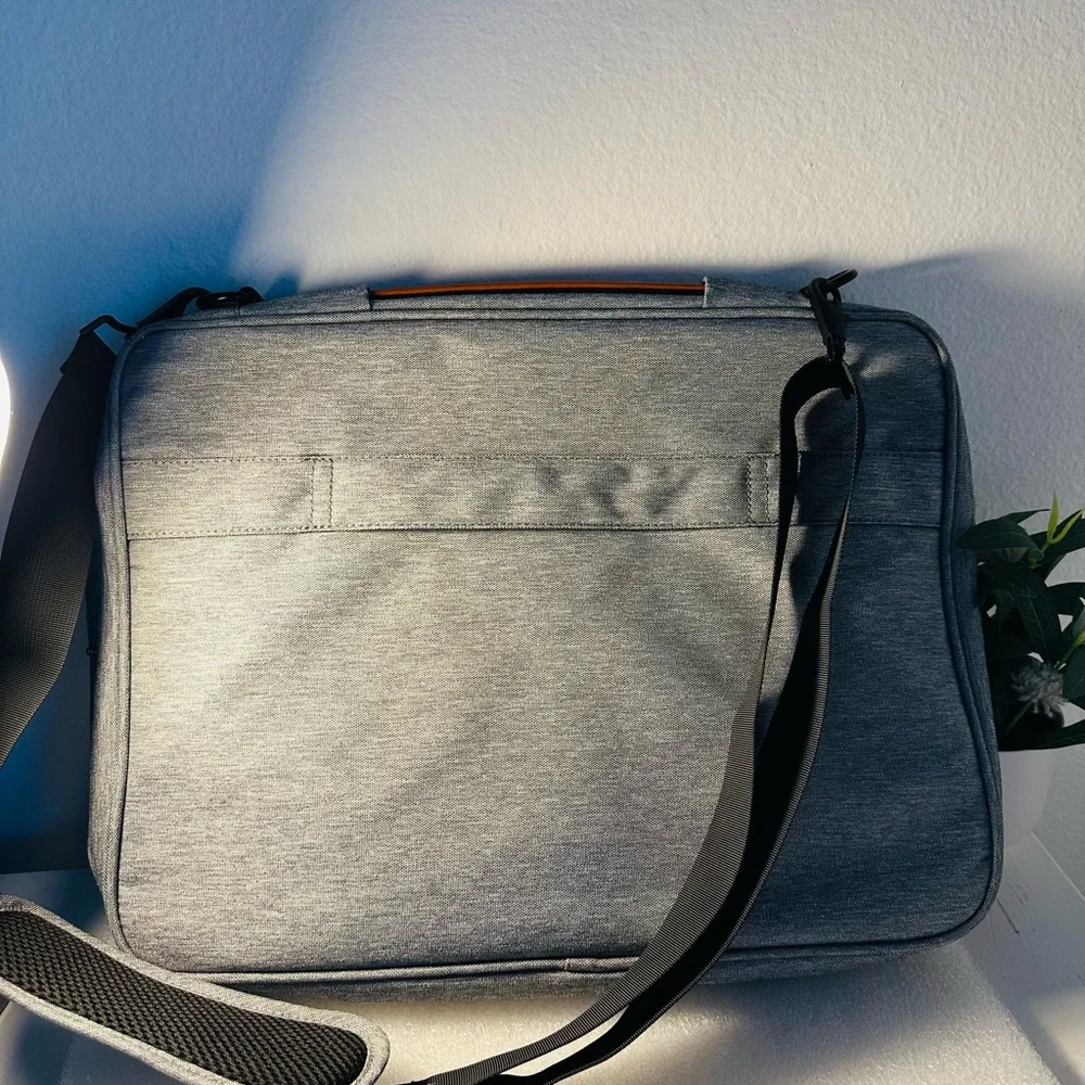 The Moose Designs Original Convertible Workstation Laptop Messenger Bag